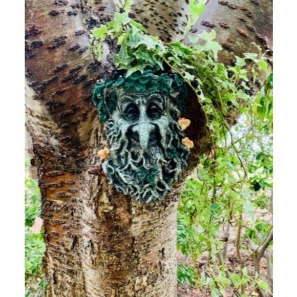 Tree Face Garden Statues Outdoor Decors, Whimsical Tree Face Tree Huggers - Picture 2 of 2